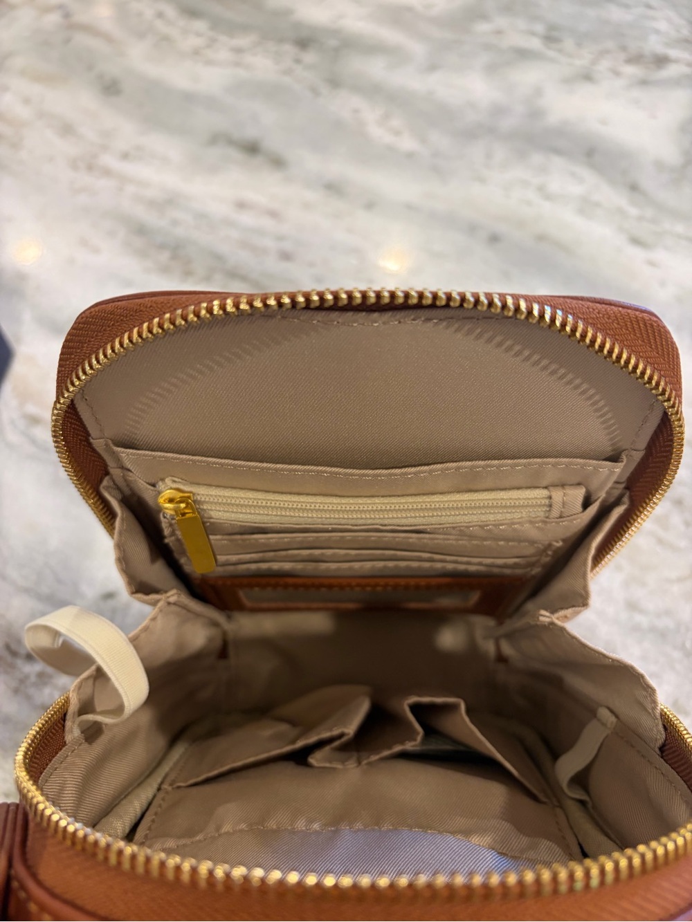 Minooy Aphrodite Leather Phone Crossbody Bag Brown Full Grain Leather Box - Picture 3 of 10